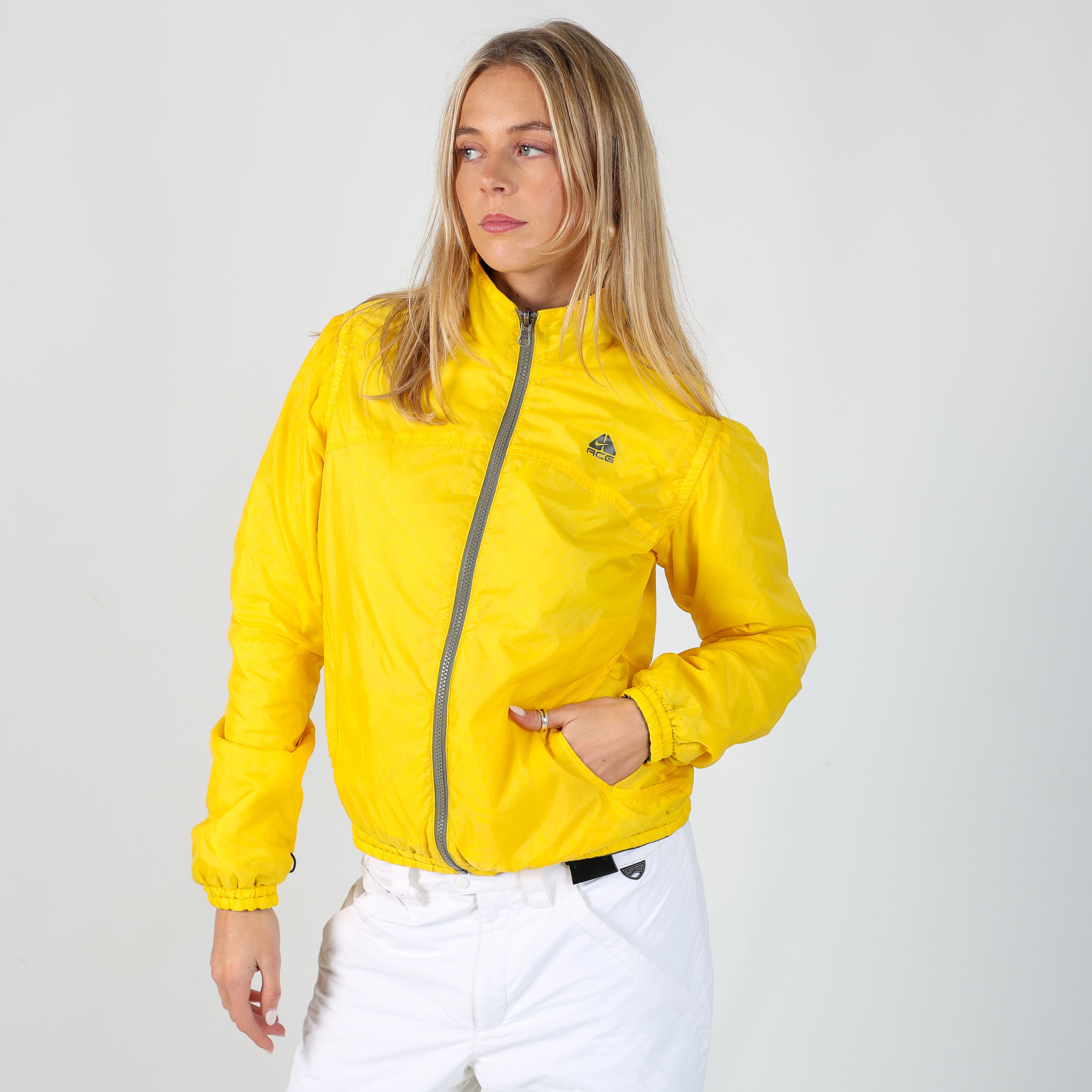 Yellow y2ks NIKE ACG Ski Jacket  (S)